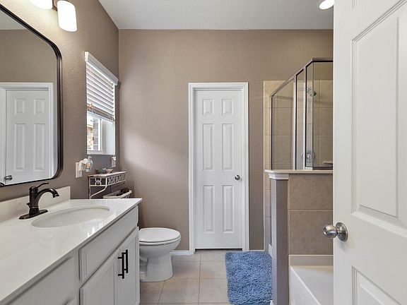 4th image of 3129 Adrian Creek Dr