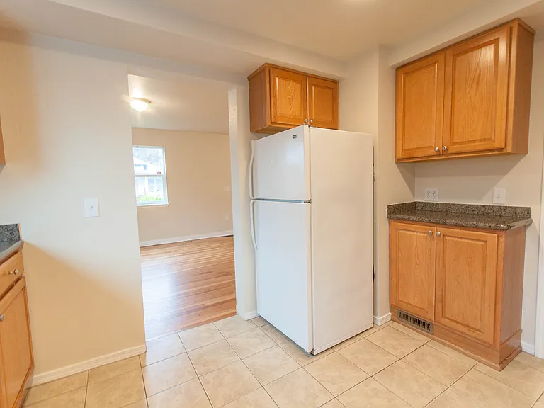 5121 S Garden St — Photo 4