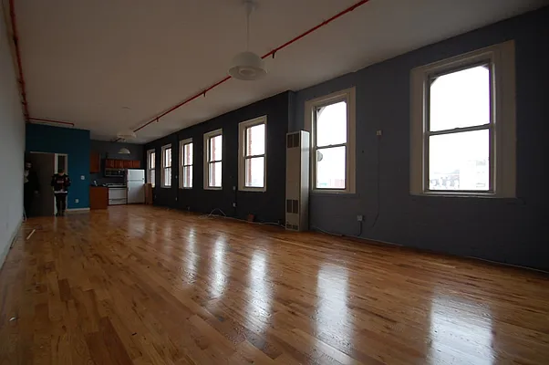 Rented by Bohemia Realty Group | media 28