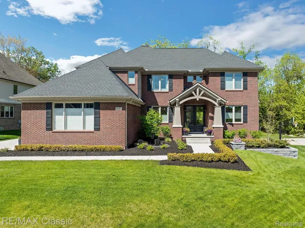 22471 Montebello, Novi, MI 48375