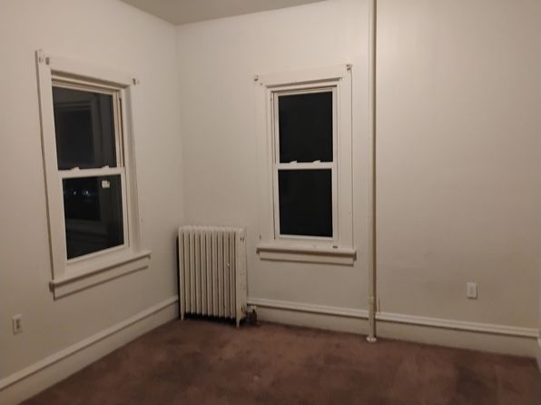 607 E Market St #607