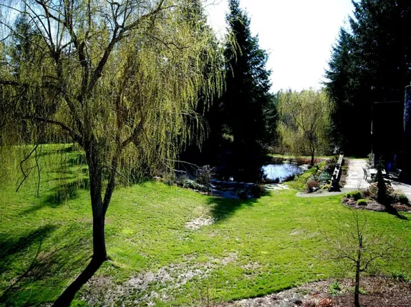 418 Starfield Ln, Camano Island, WA 98282