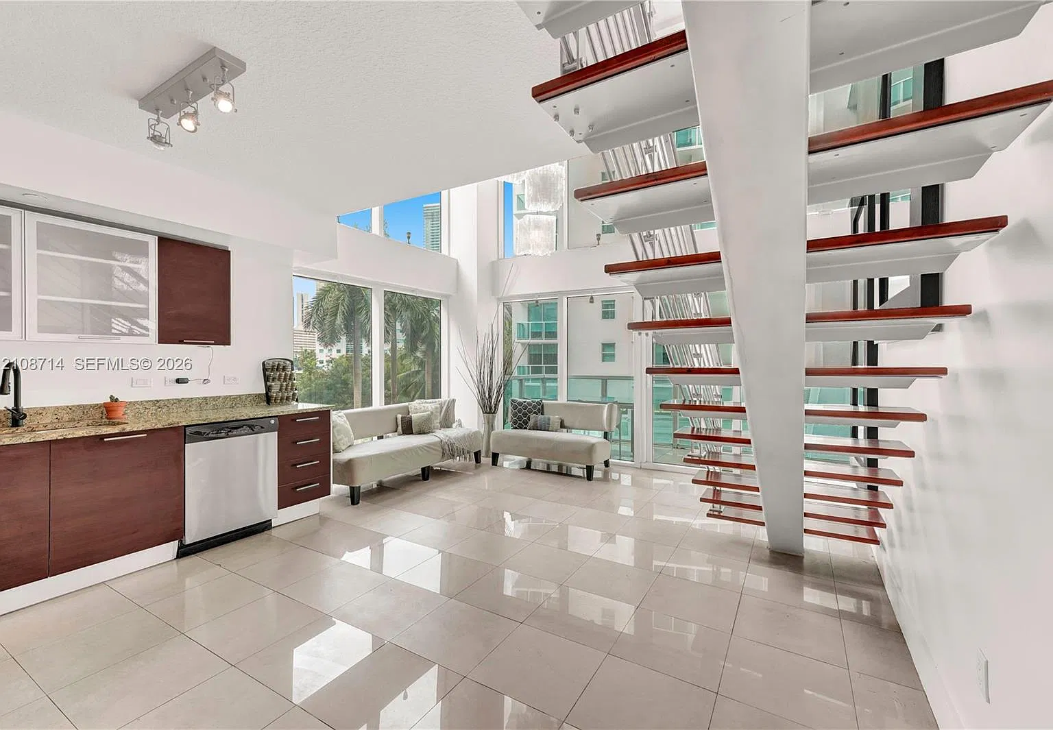 Brickell On The River S T — Photo 4