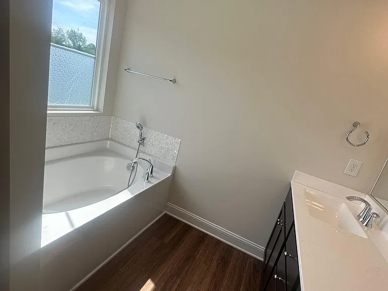 4006 Crimson Wood Ct — Photo 27