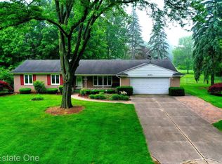 6341 Donaldson Dr, Troy, MI 48085