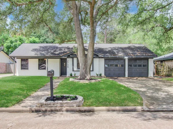 2708 Tallow St, Alvin, TX 77511