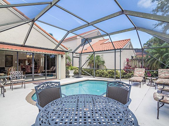 4th image of 2632 La Lique Cir