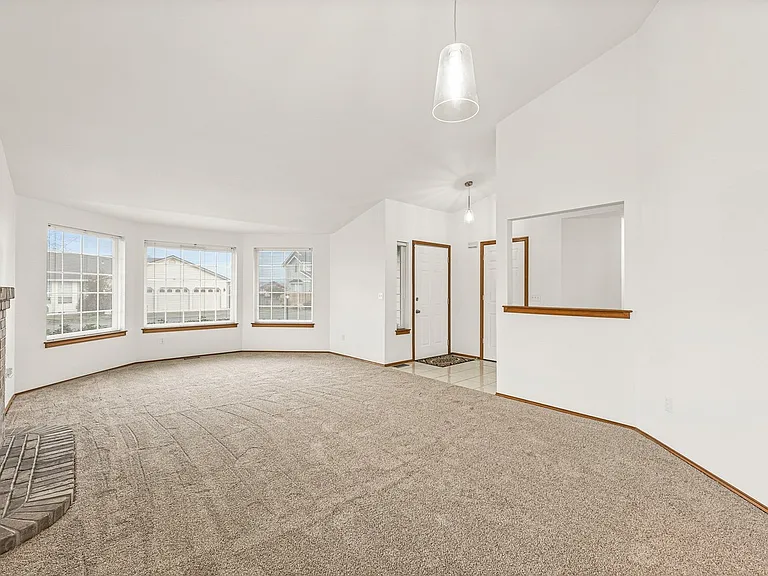 1224 143rd St E — Photo 6