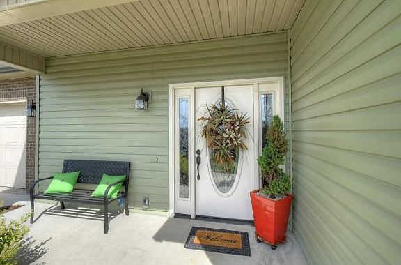3rd image of 443/449 Grovemont Pl