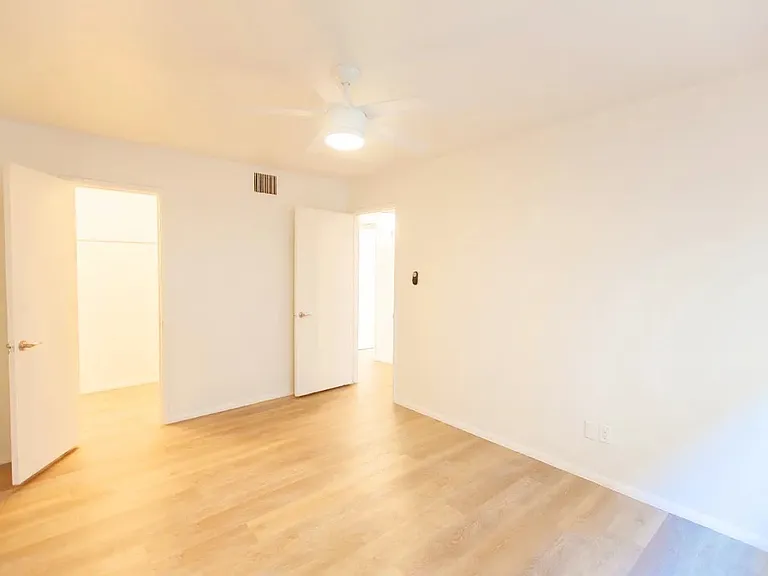 337 W Pasadena Ave #11 — Photo 5