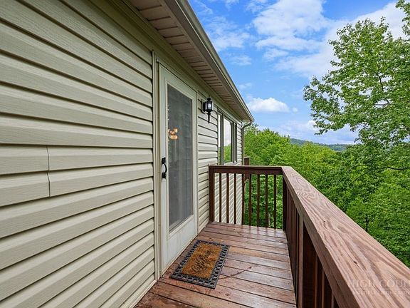 5th image of 114 Aster Trail