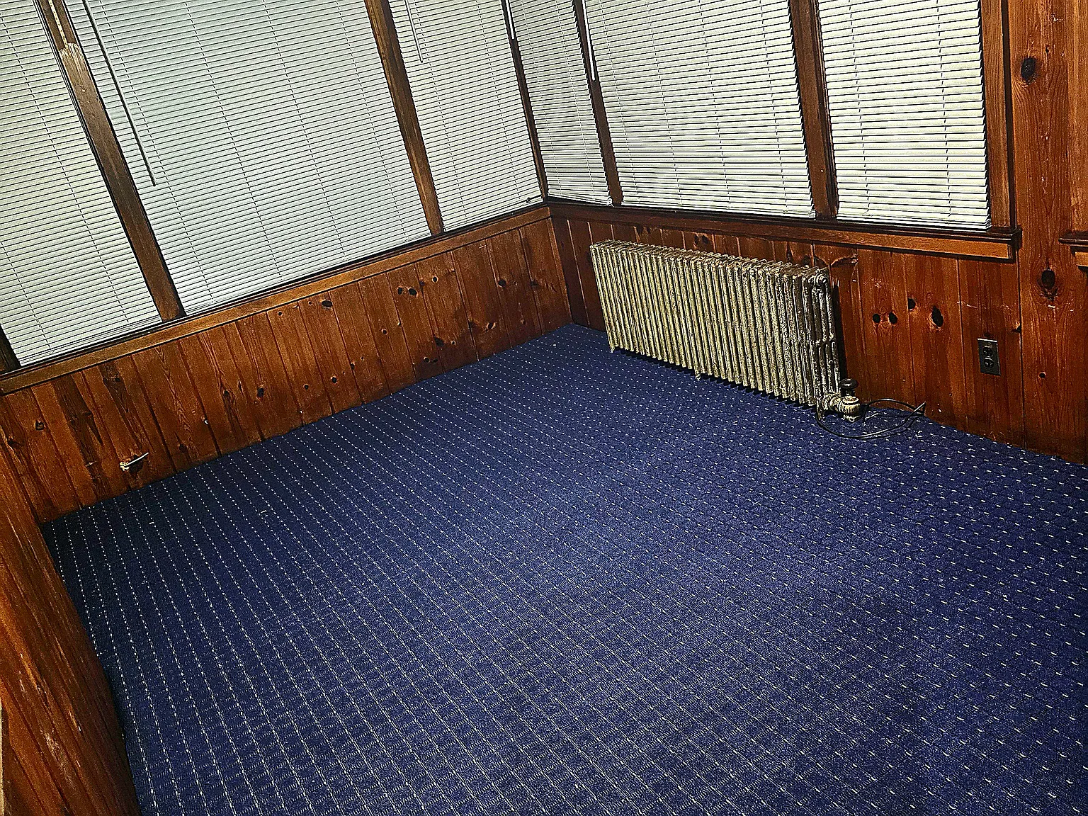 1 bed, 1.5 bath, 300 sqft, $650 — Photo 2