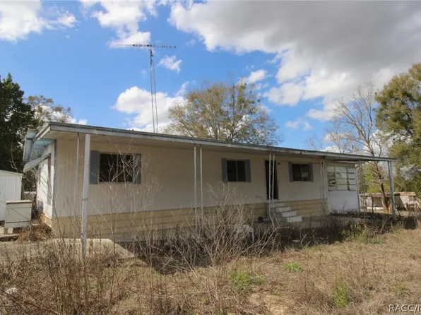 7960 E Skyline Ln, Floral City, FL 34436