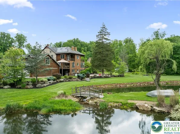 130 Township Rd, Macungie, PA 18062