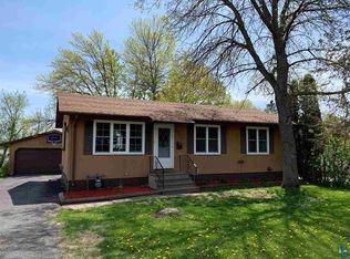 5428 Oakley St, Duluth, MN 55804