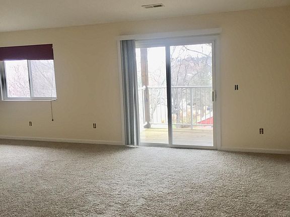 3rd image of 4482 Mayhew Ave APT 5