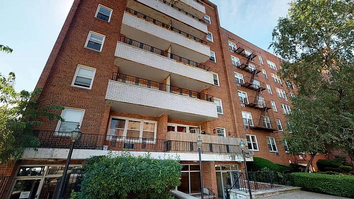 Rented by Metro Garden Realty NYC | media 26