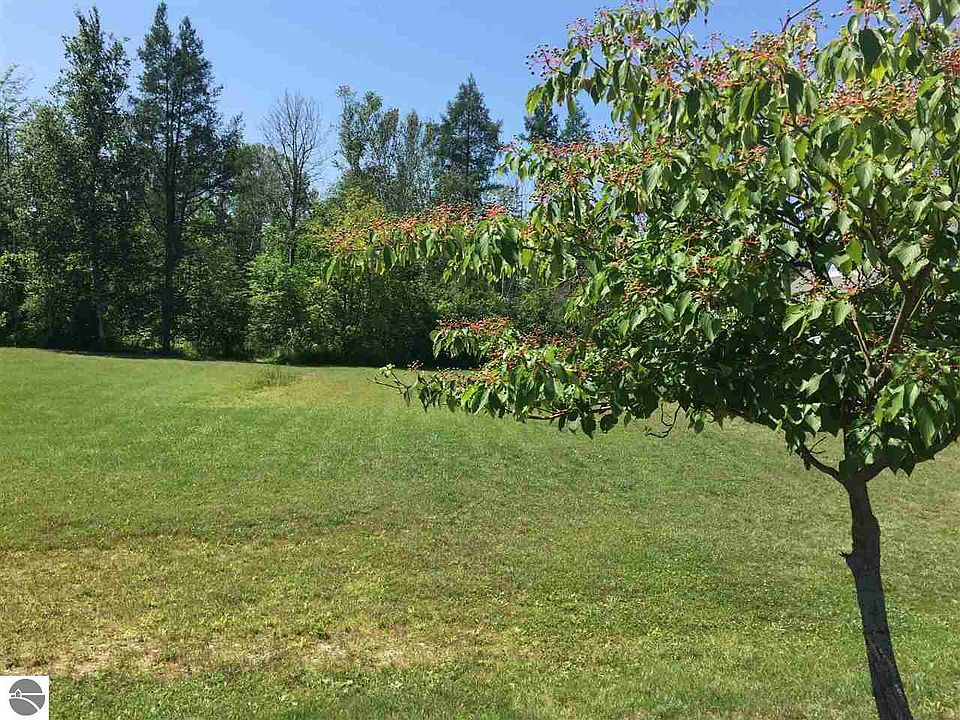 1st image of Blueberry Ln