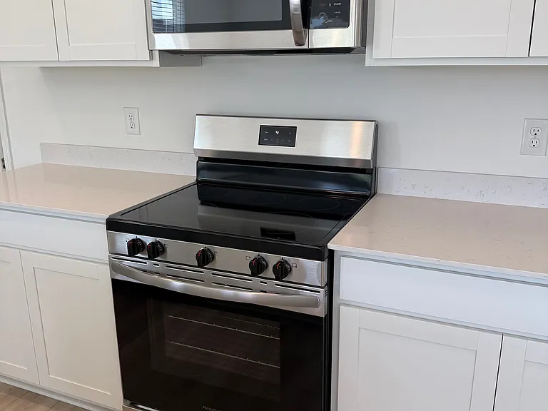 1274 Ross Farms Blvd — Photo 6