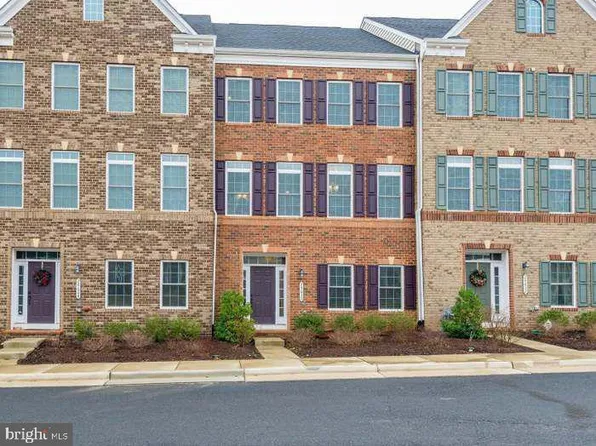 24630 Malibu Ter, Sterling, VA 20166