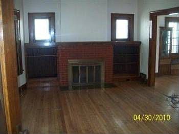 5th image of 1279 Summit Ave