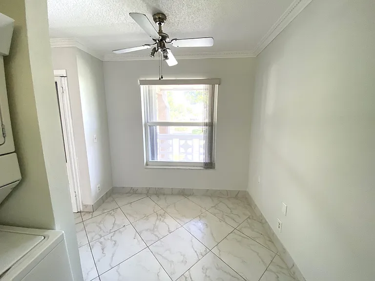2480 Juniper Dr #204 — Photo 9