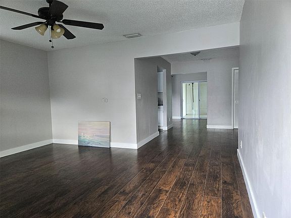 3rd image of 3559 Almar Rd