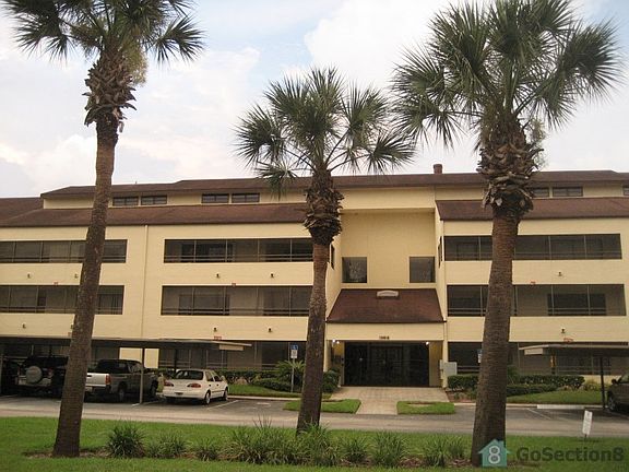 4th image of 13612 S Village Dr APT 303