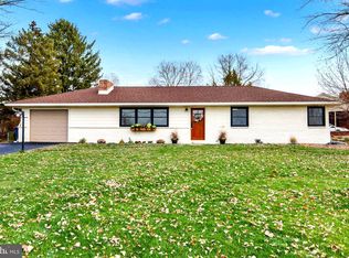 3 Nittany Dr, Mechanicsburg, PA 17055