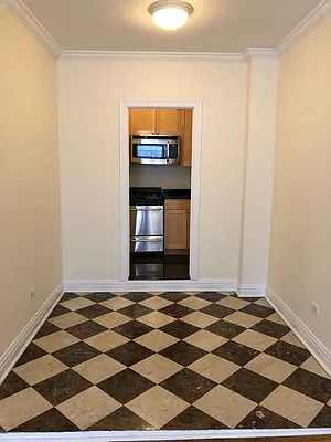 Rented by Real Estate Investors Group LLC | media 20