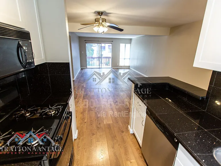 3828 N 32nd St #220 — Photo 12
