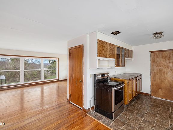 4th image of 4321 Ridgemont Dr