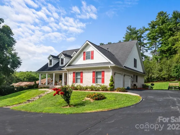 227 Sugar Hollow Rd, Hendersonville, NC 28739