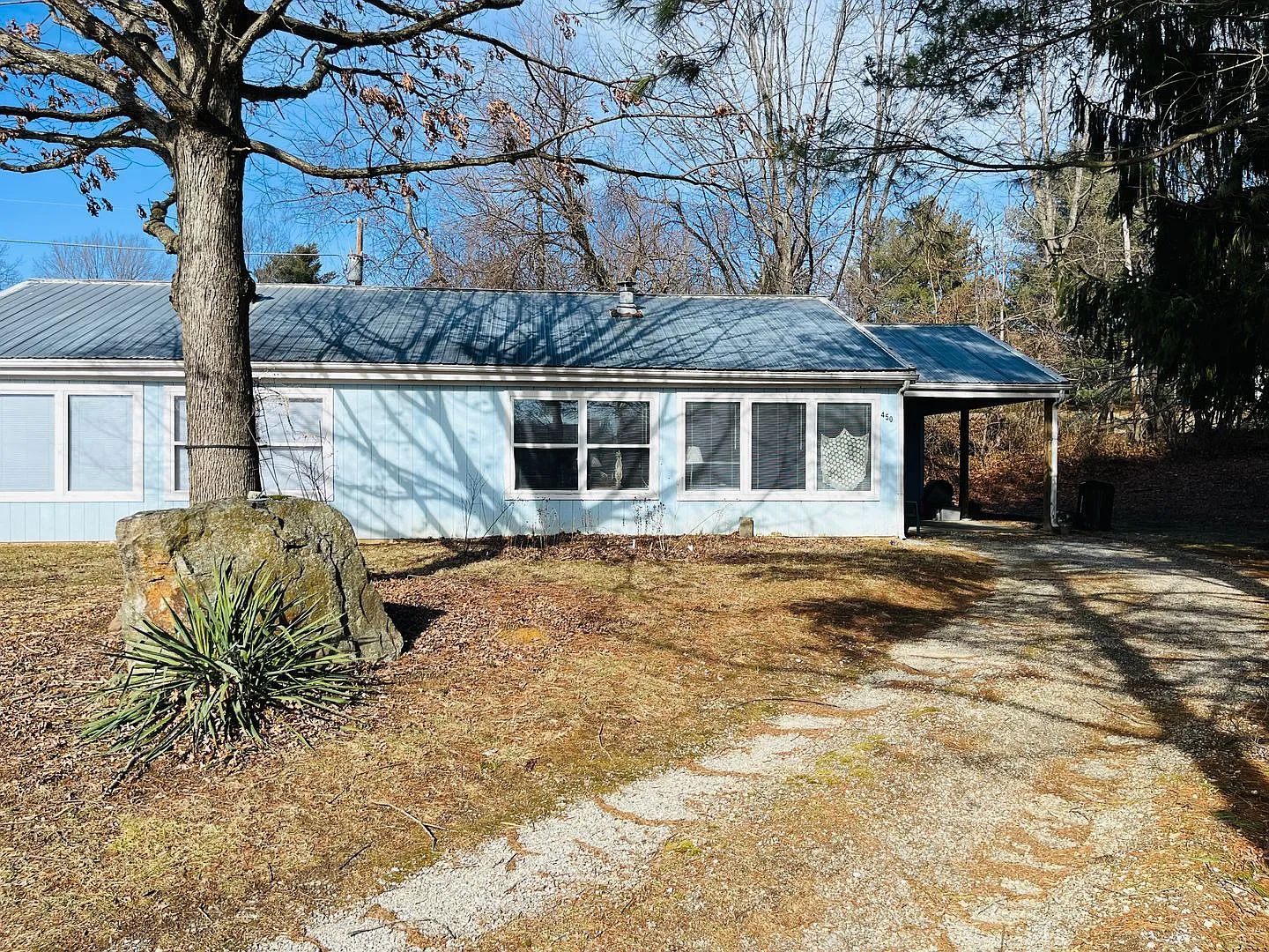 2 Bedroom, 1 Bath Duplex — Photo 1