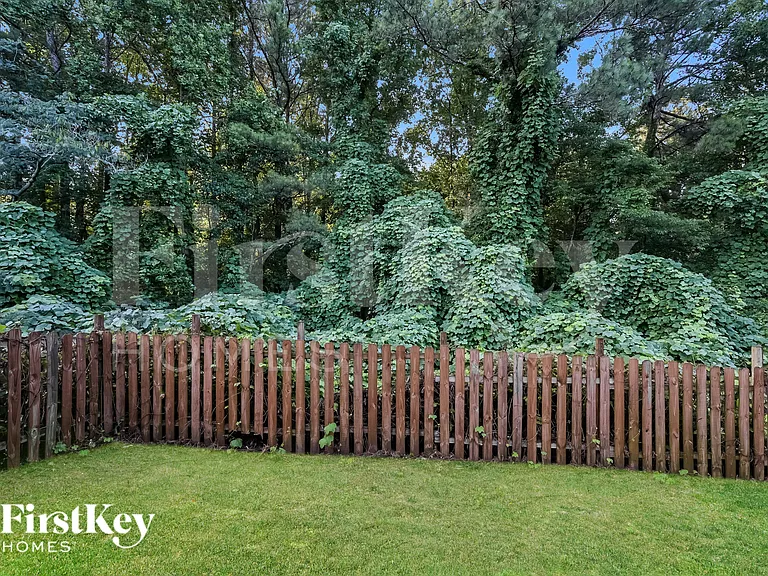 1023 Park Gate Pl — Photo 18