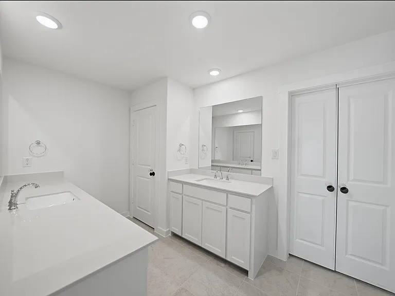 332 Chestnut St — Photo 16