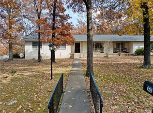 201 Royal Oak Dr, Poteau, OK 74953
