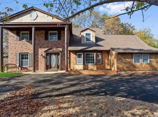 2 Croydon Ave, Ronkonkoma, NY 11779