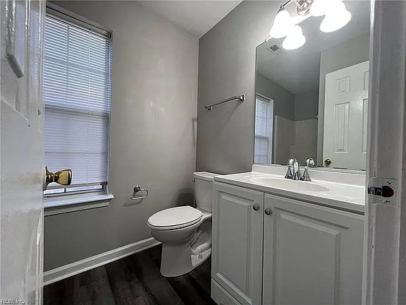 4th image of 3327 Clover Meadows Dr