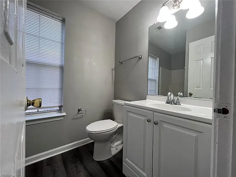3327 Clover Meadows Dr — Photo 4