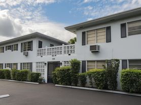 1500 S 20th Ave, Hollywood, FL