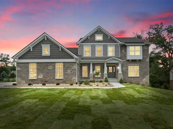 1425 Fairbrook Dr, Saint Louis, MO 63131