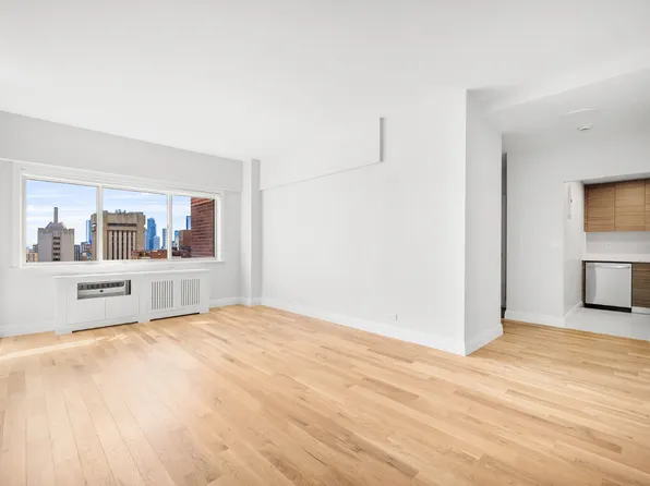 360 East 65th Street image 1 of 10