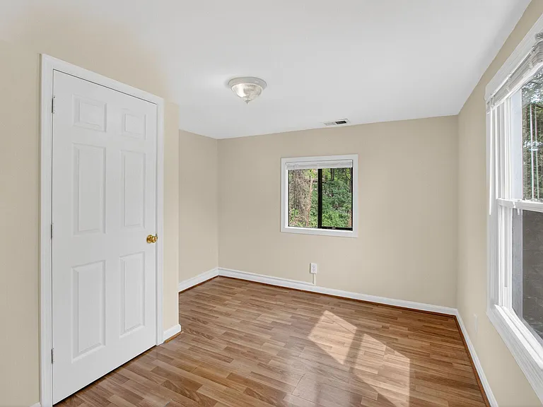 3046 Monroe St NE — Photo 18