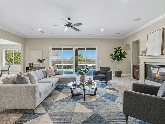 4th image of 73636 Vermeer Way