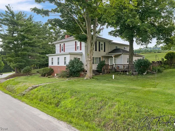 2011 Gordon Rd NW, Dover, OH 44622
