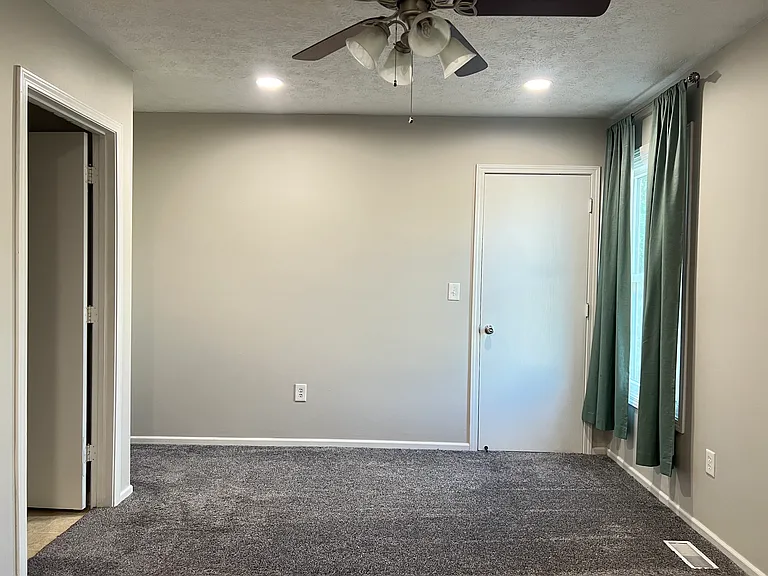 7767 Sharlene Dr — Photo 10