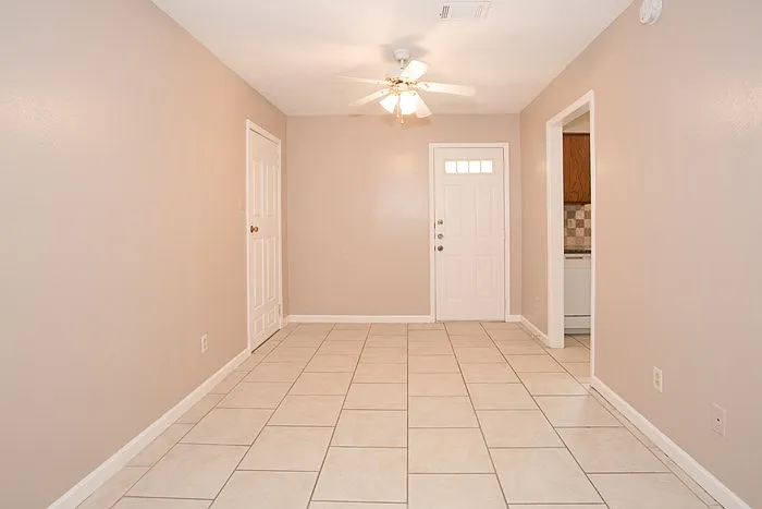 1117 S Dexter Dr — Photo 14