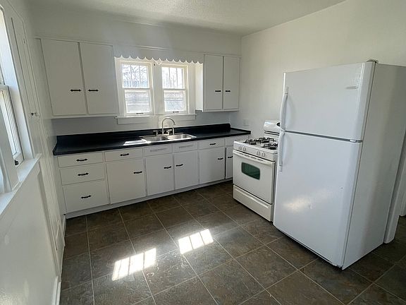 5th image of 1725 Hamilton Ave NW #2