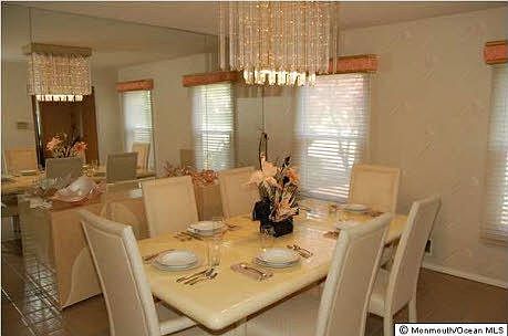 formal dining room w/ceramic tile flooring